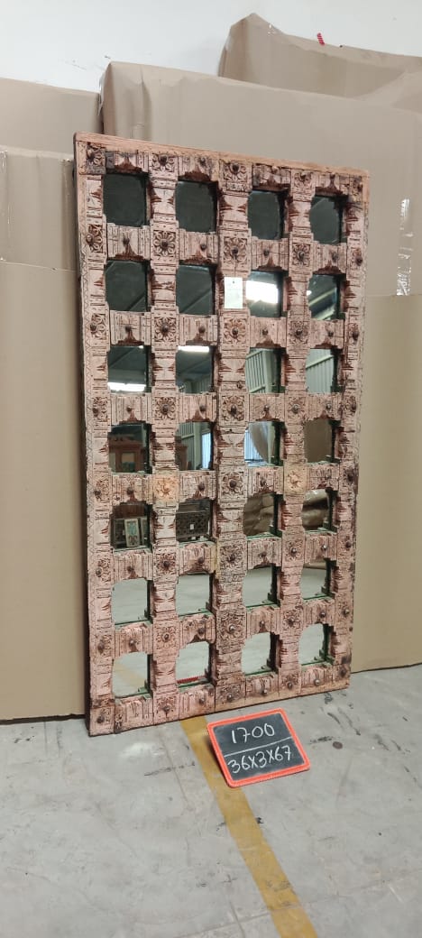 WD MIRROR FRAME(28 BLOCKS) 059