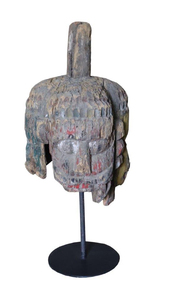 WD HEAD ON STAND 999