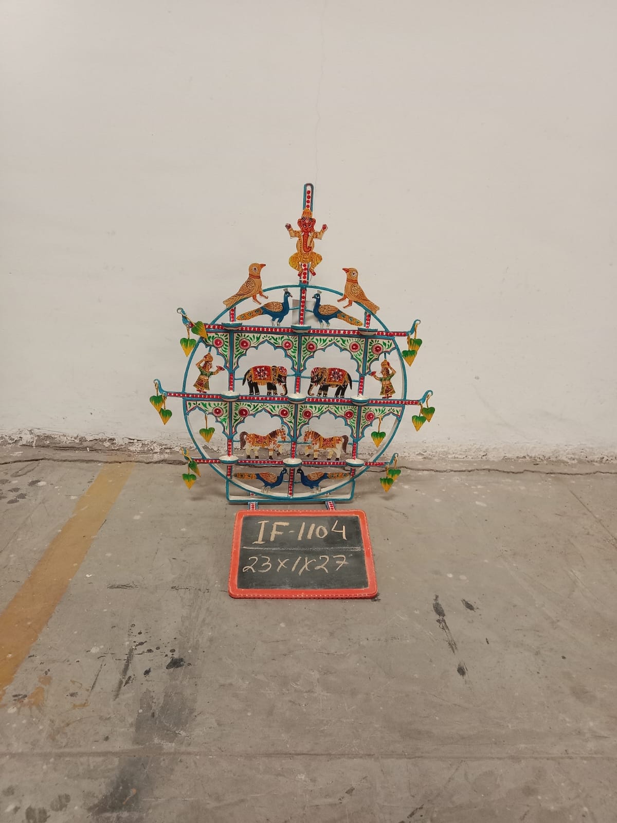 IRON PAINTED TORAN 134