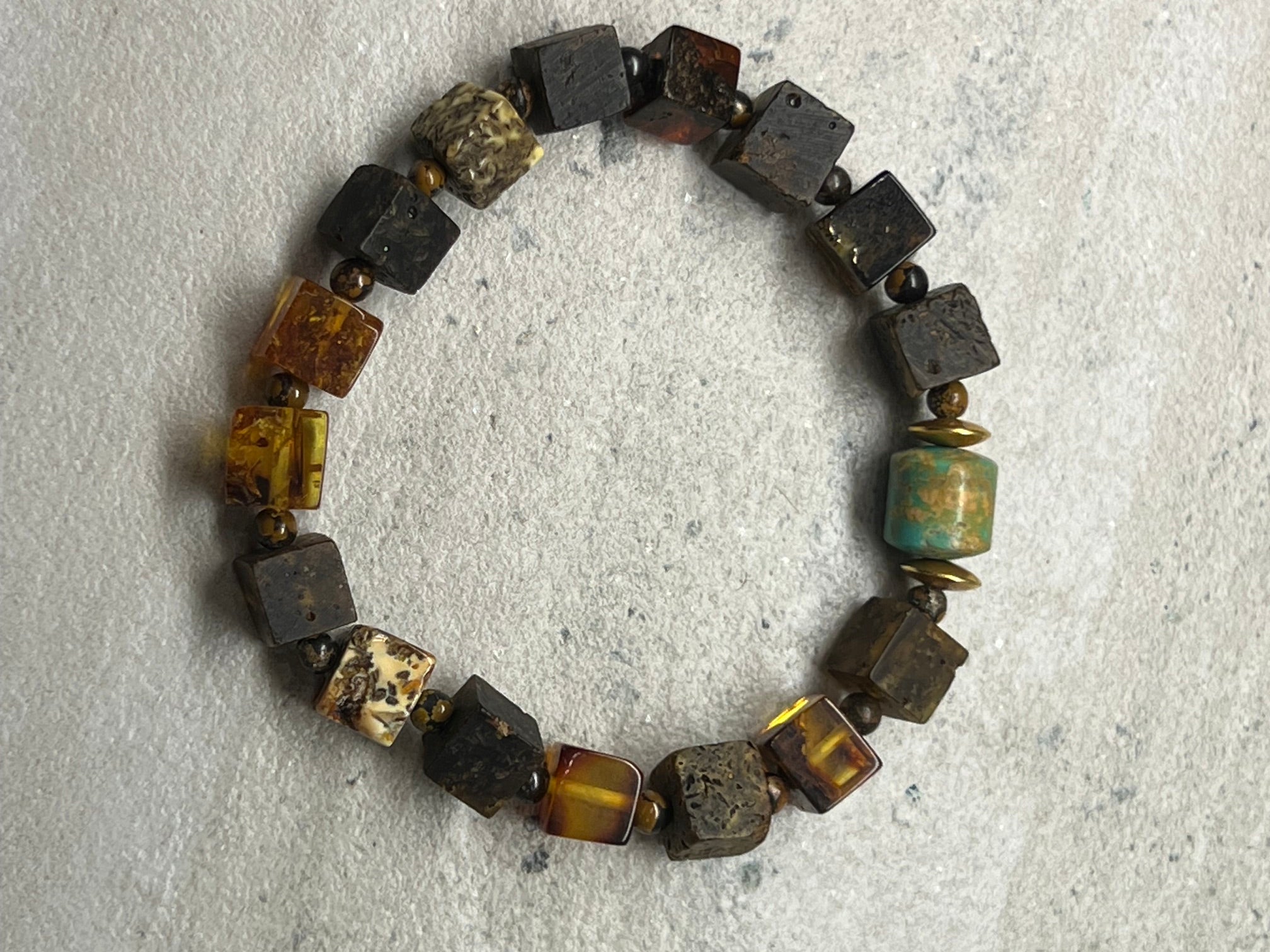 18 Kt Amber Turquoise Bracelet