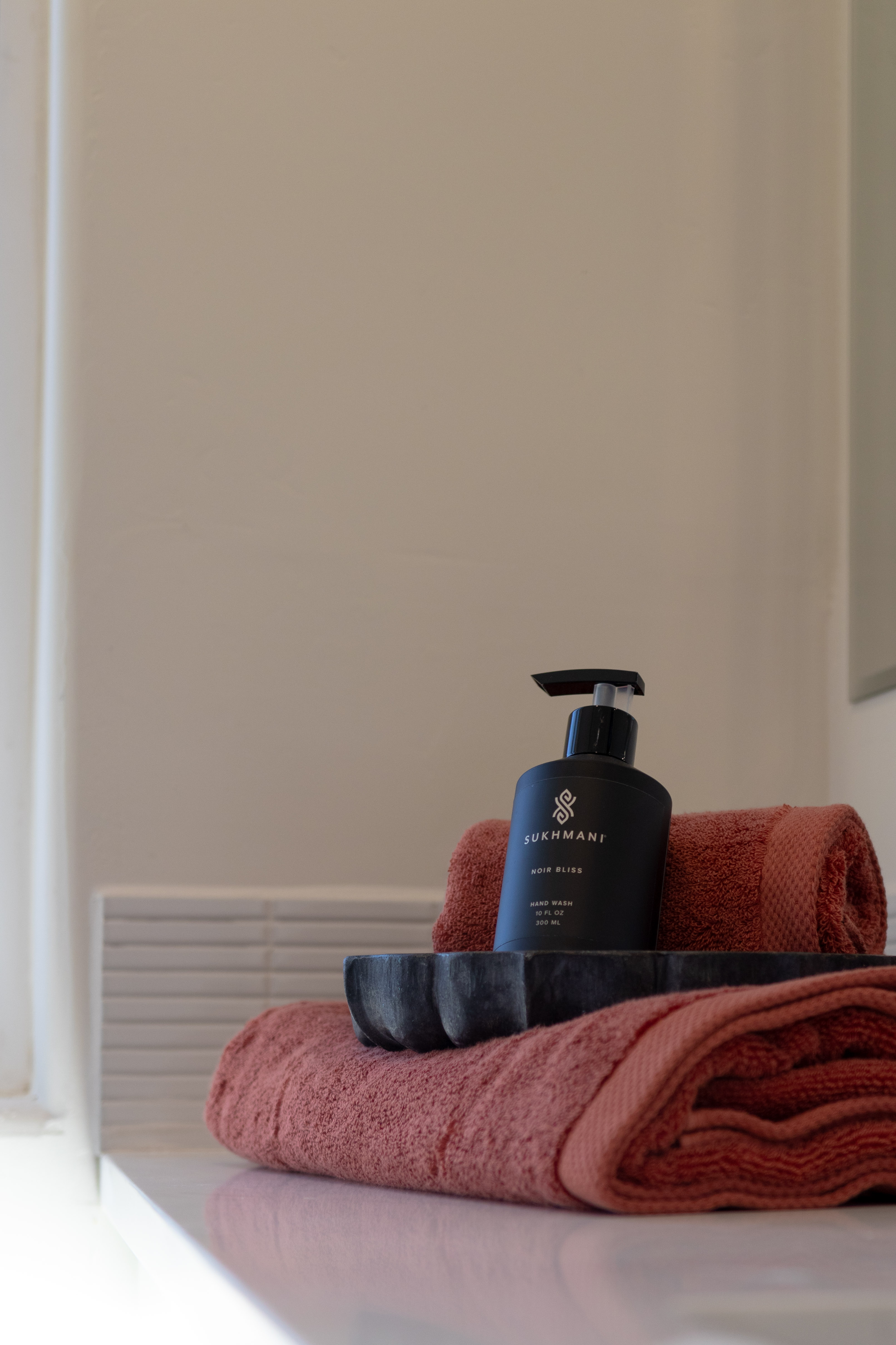 Sukhmani Hand Wash — Noir Bliss