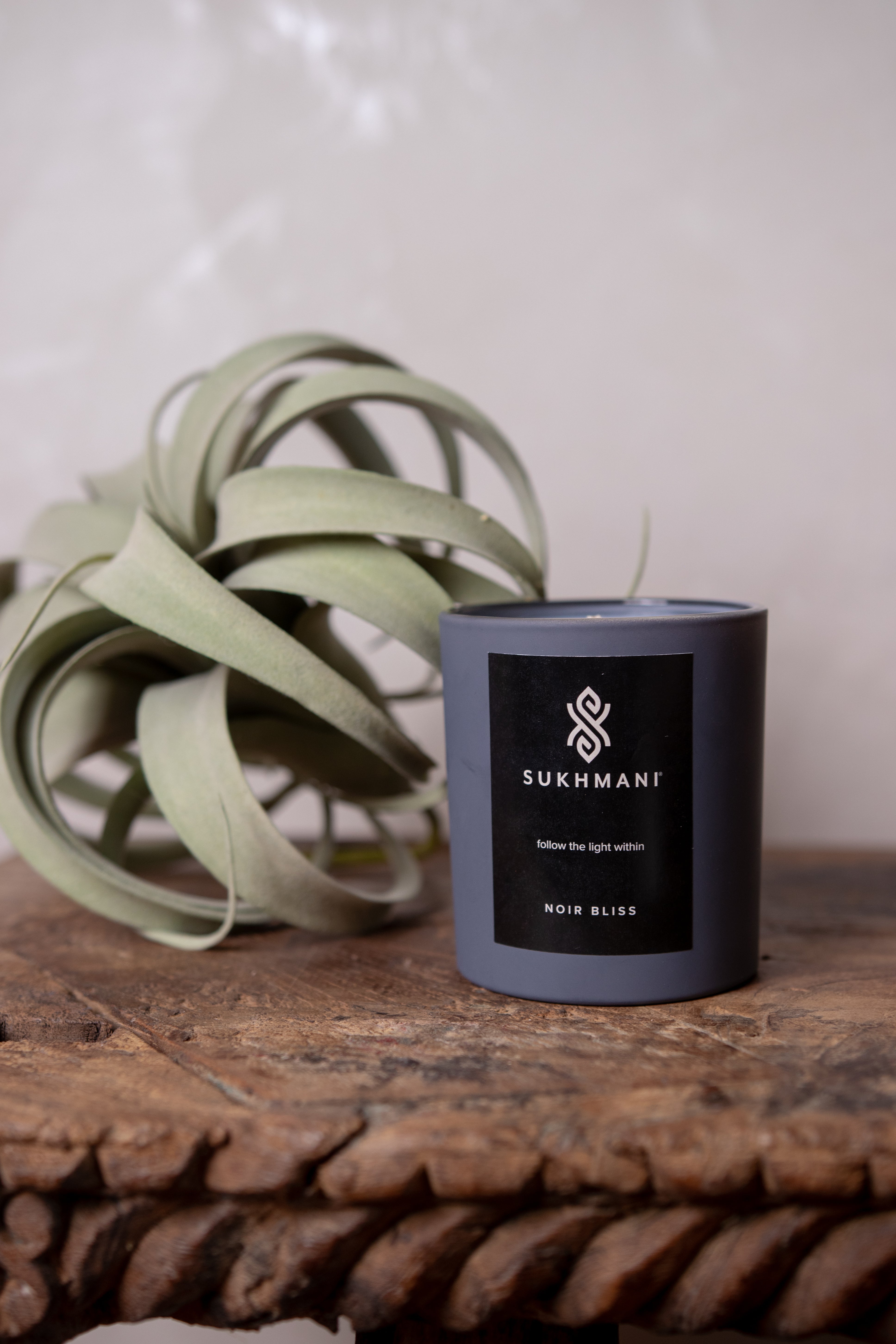 Sukhmani Candle-Noir Bliss