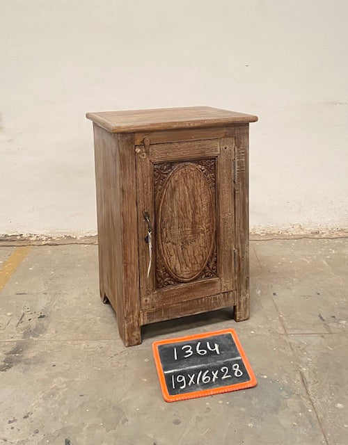 WD BEDSIDE CABINET 035