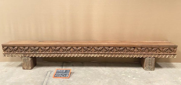 WD CARVED BENCH 038