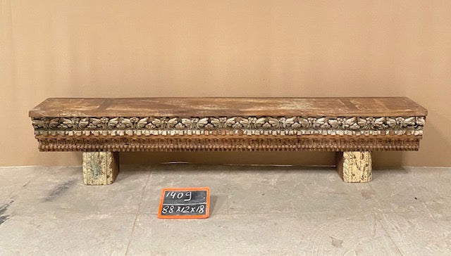 WD CARVED BENCH 039