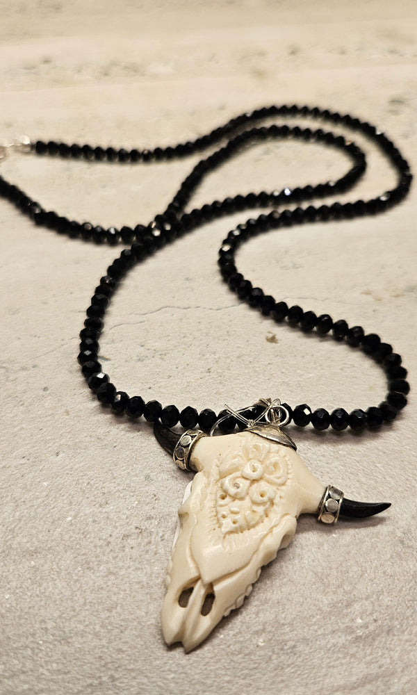 Blk Spinel/Bone Buffalo Pendant Necklace
