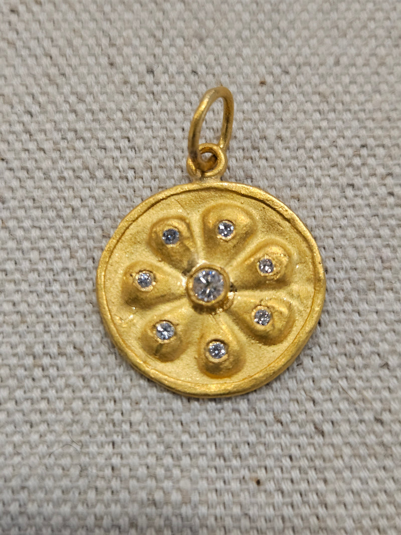 Byzantine Flower pendant, 24k gold diamond