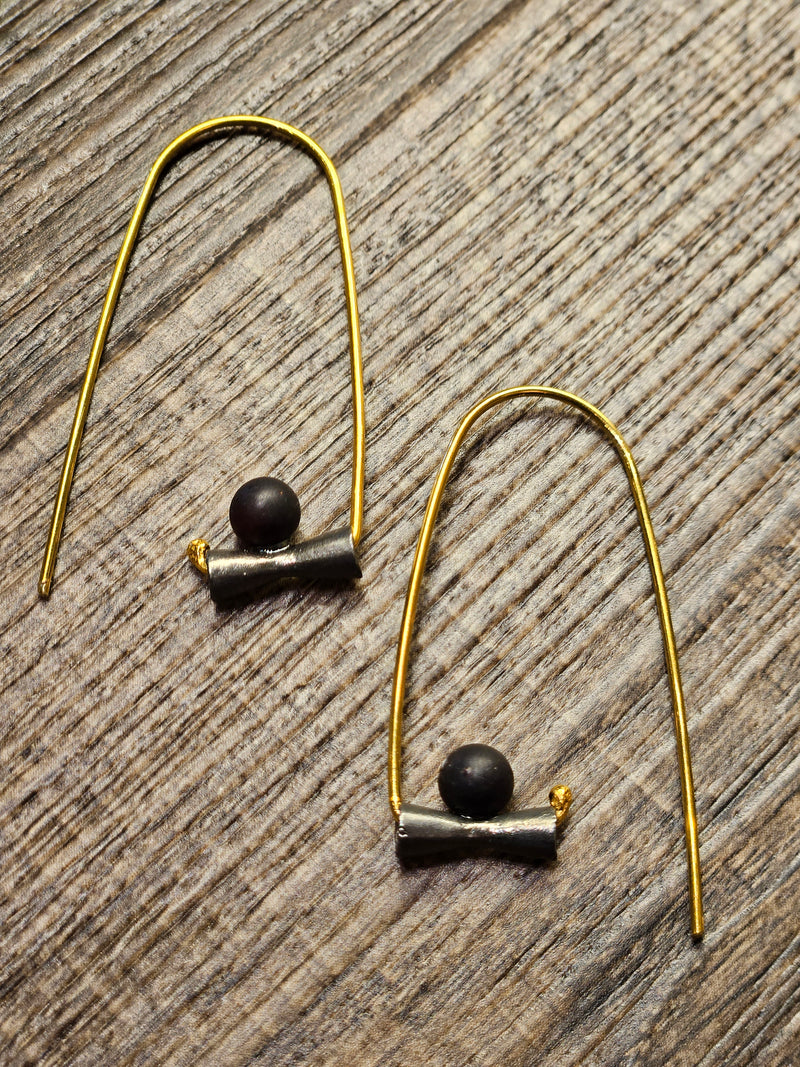 Hustawka, black amber earrings, .925 gold coated