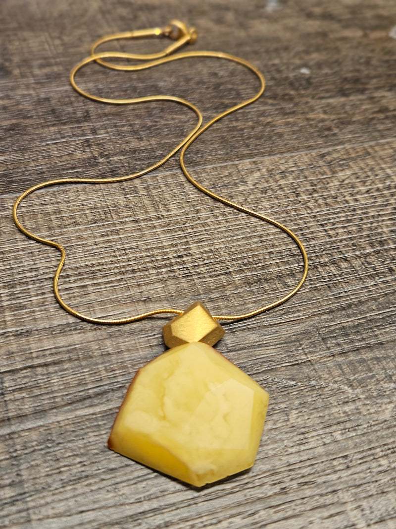 Geo, white amber necklace, .925 gold coated