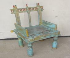 WD PAINTED CHAIR 041