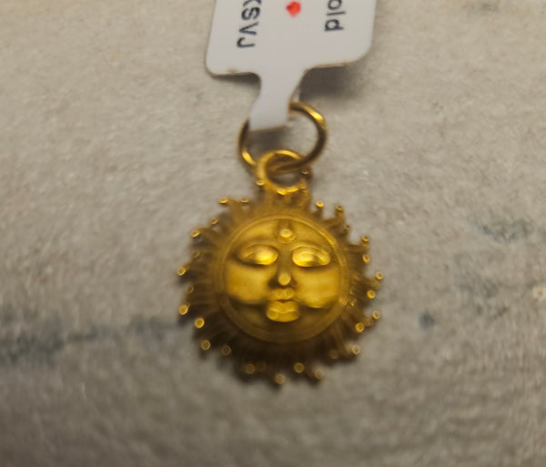 Sun 18kt gold Pendant 533