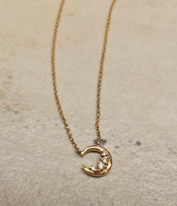 Moon Diamond Necklace 18kt gold 541