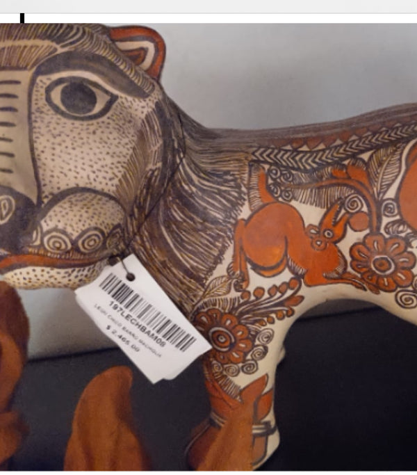 Hand painted tiger figure 810