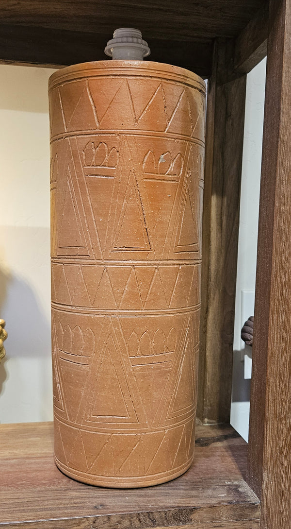 Brunido Carved Column Lamp 853