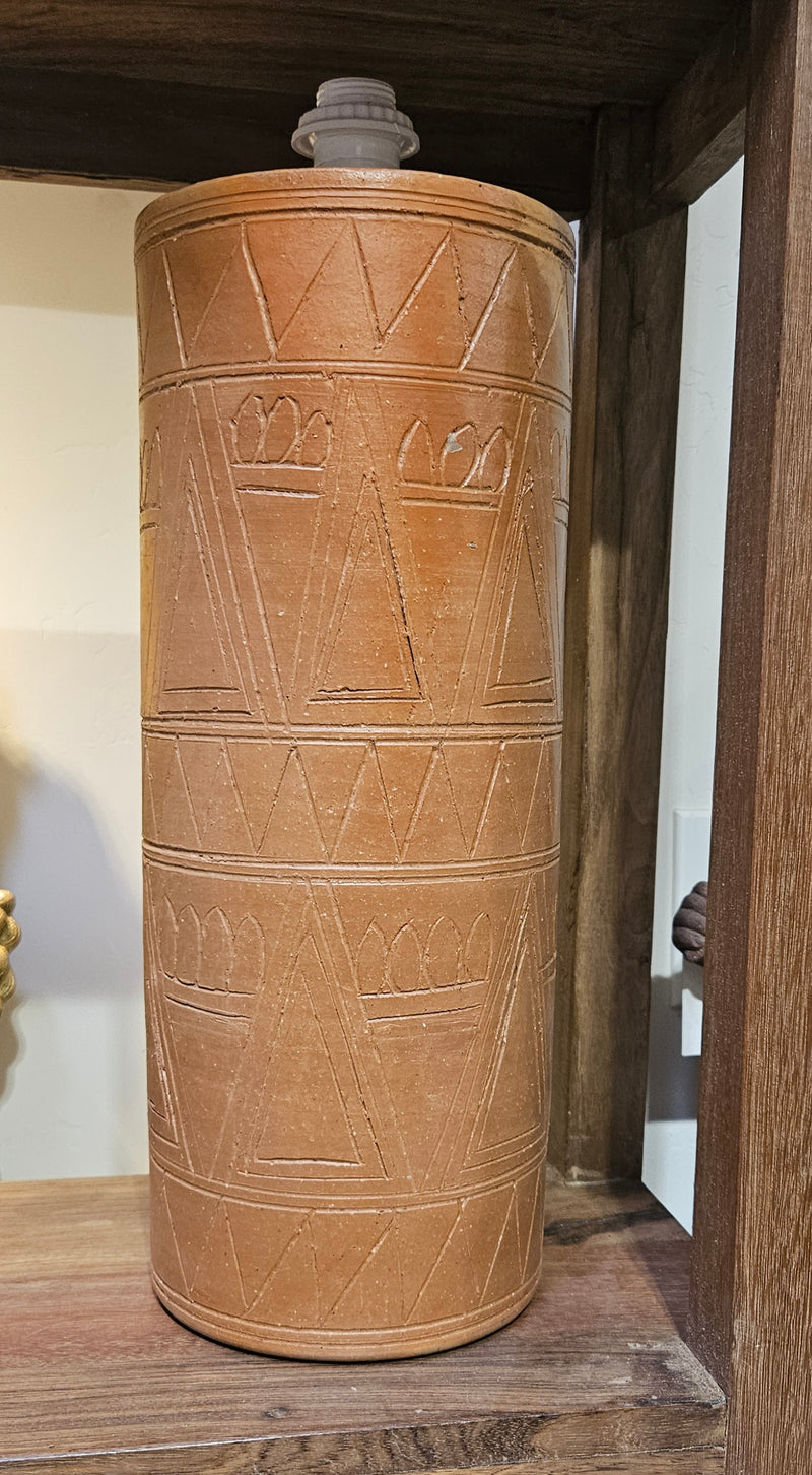 Brunido Carved Column Lamp 853