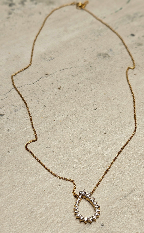 18kt Drop Diamond Necklace 228