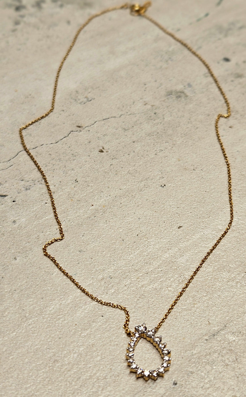 18kt Drop Diamond Necklace 228