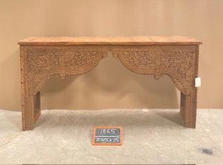 WD CARVED CONSOLE 076