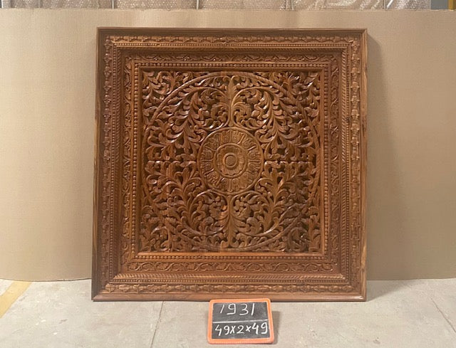 WD CARVED PANEL 082