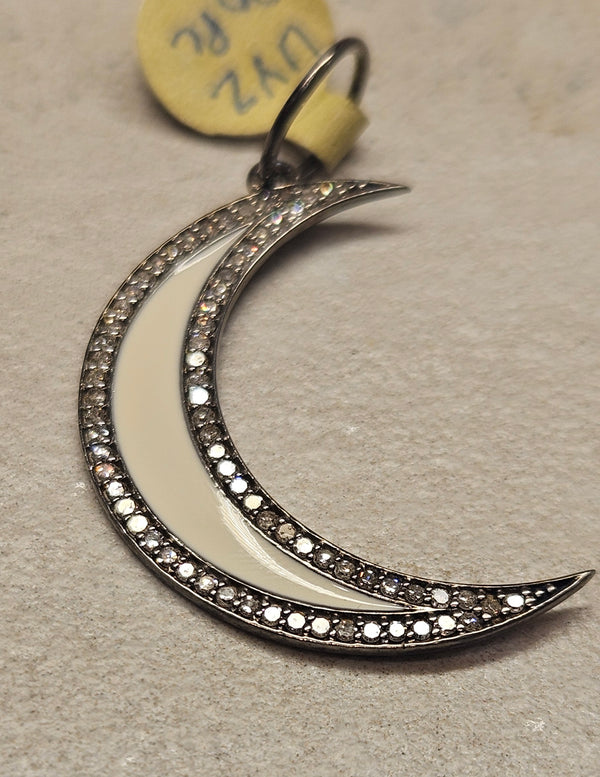 Moon Dia Outlined Pendant