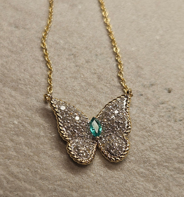 Dia Emr. Butterfly Necklace