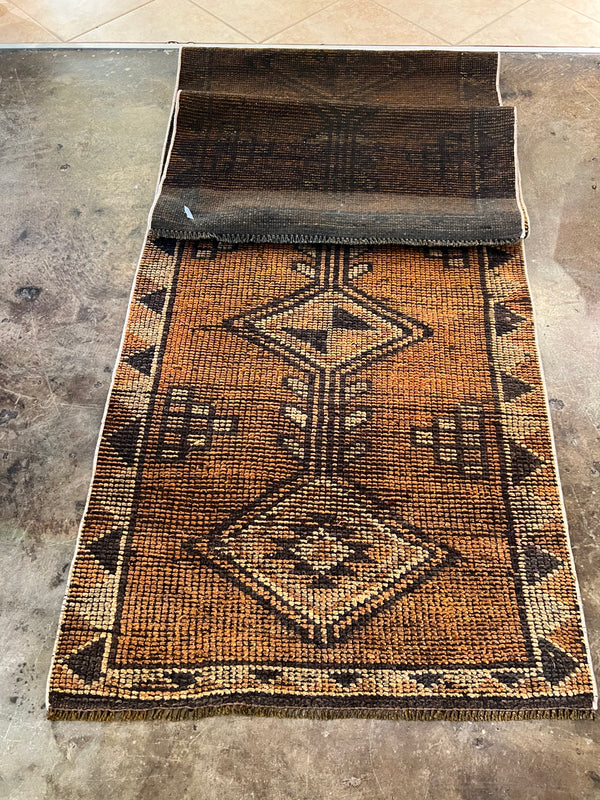 Turkish Vintage Runner 35x11'2" 379