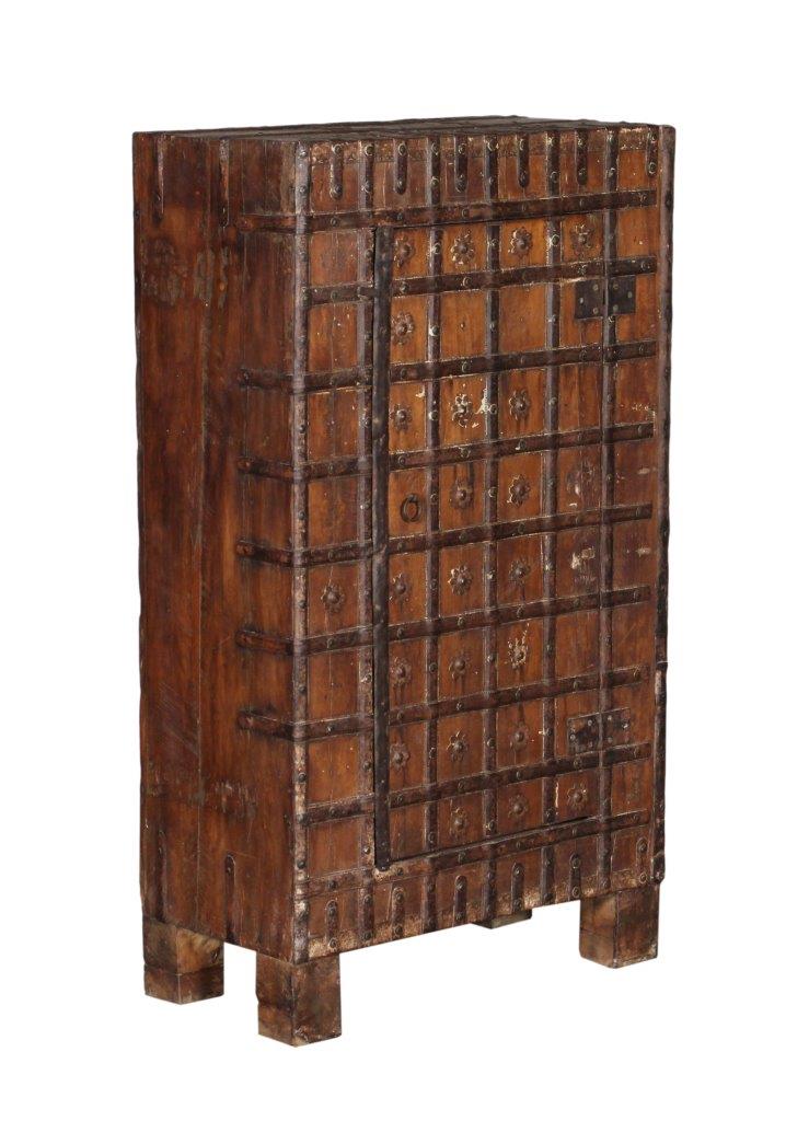 WD IRON FITTED ALMIRAH 916