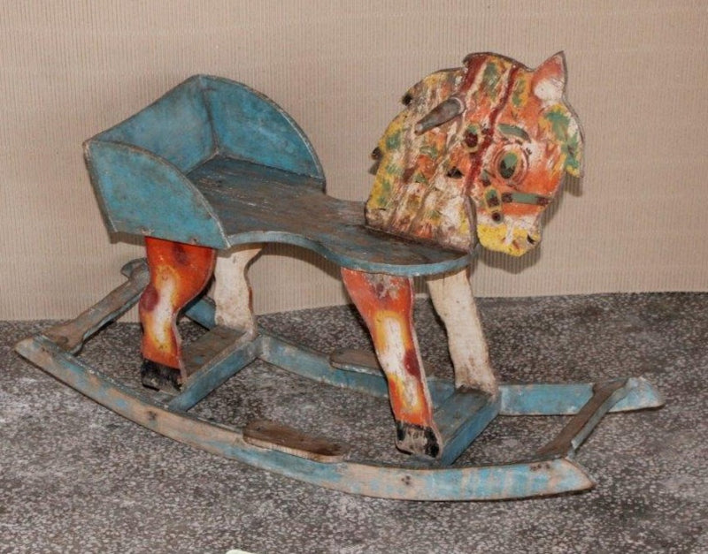 WD ROCKING HORSE 192