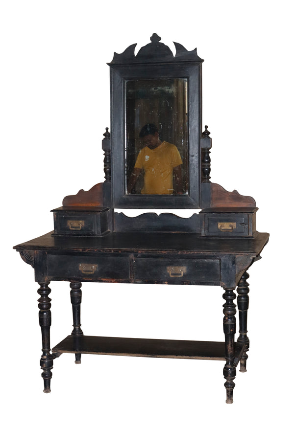 WD DRESSING TABLE 387