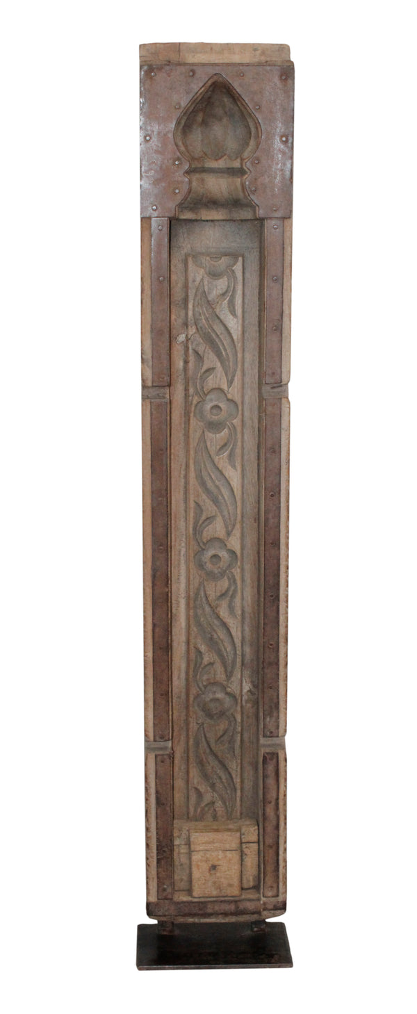 WD DISPLAY ON IRON STAND 427