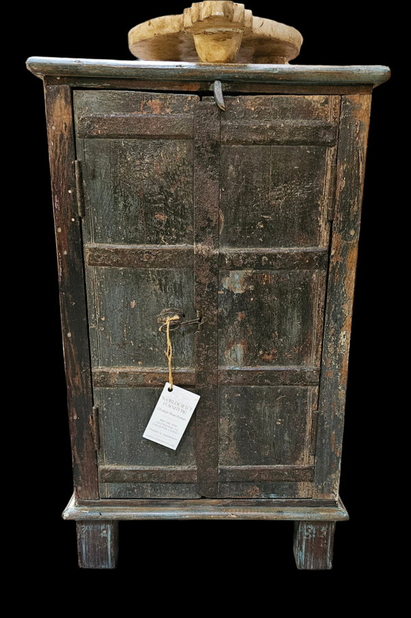 DOOR BEDSIDE CABINET 953