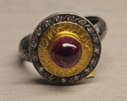 Circ. Turmoline Ring w/ Dia